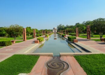 Nearest Metro Station to Sunder Nursery