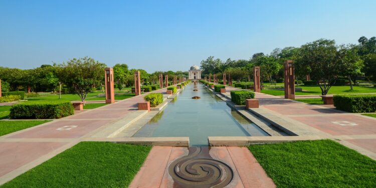 Nearest Metro Station to Sunder Nursery